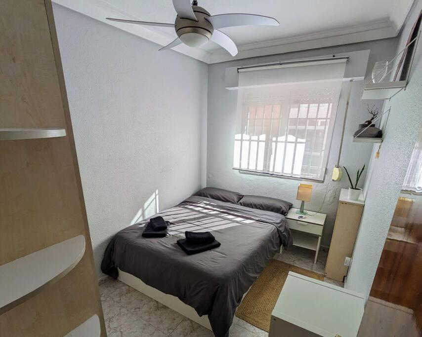 Acogedor Apartamento Y Parking Madrid Exterior foto