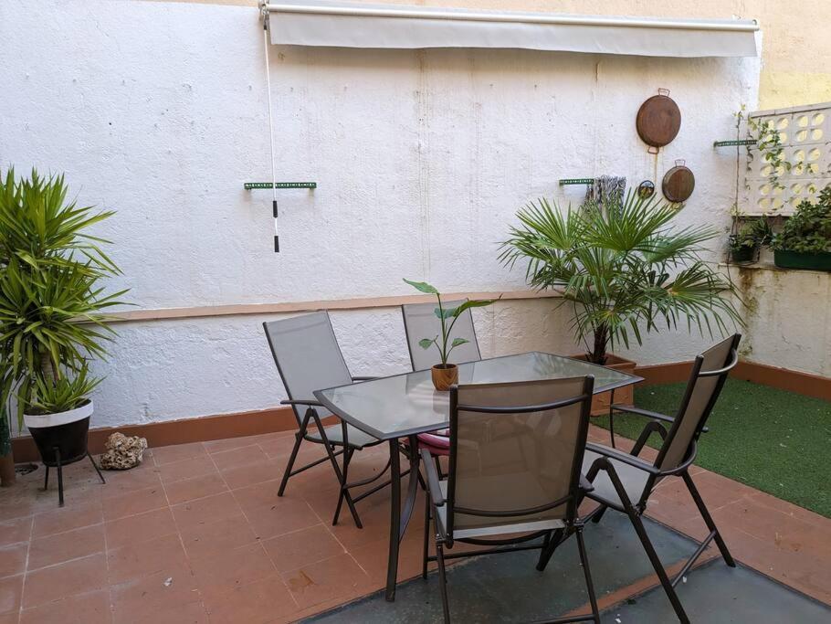 Acogedor Apartamento Y Parking Madrid Exterior foto